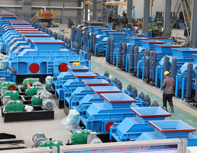 時產(chǎn)2000噸瀝青再生料雙齒輥破碎機一臺多少錢？